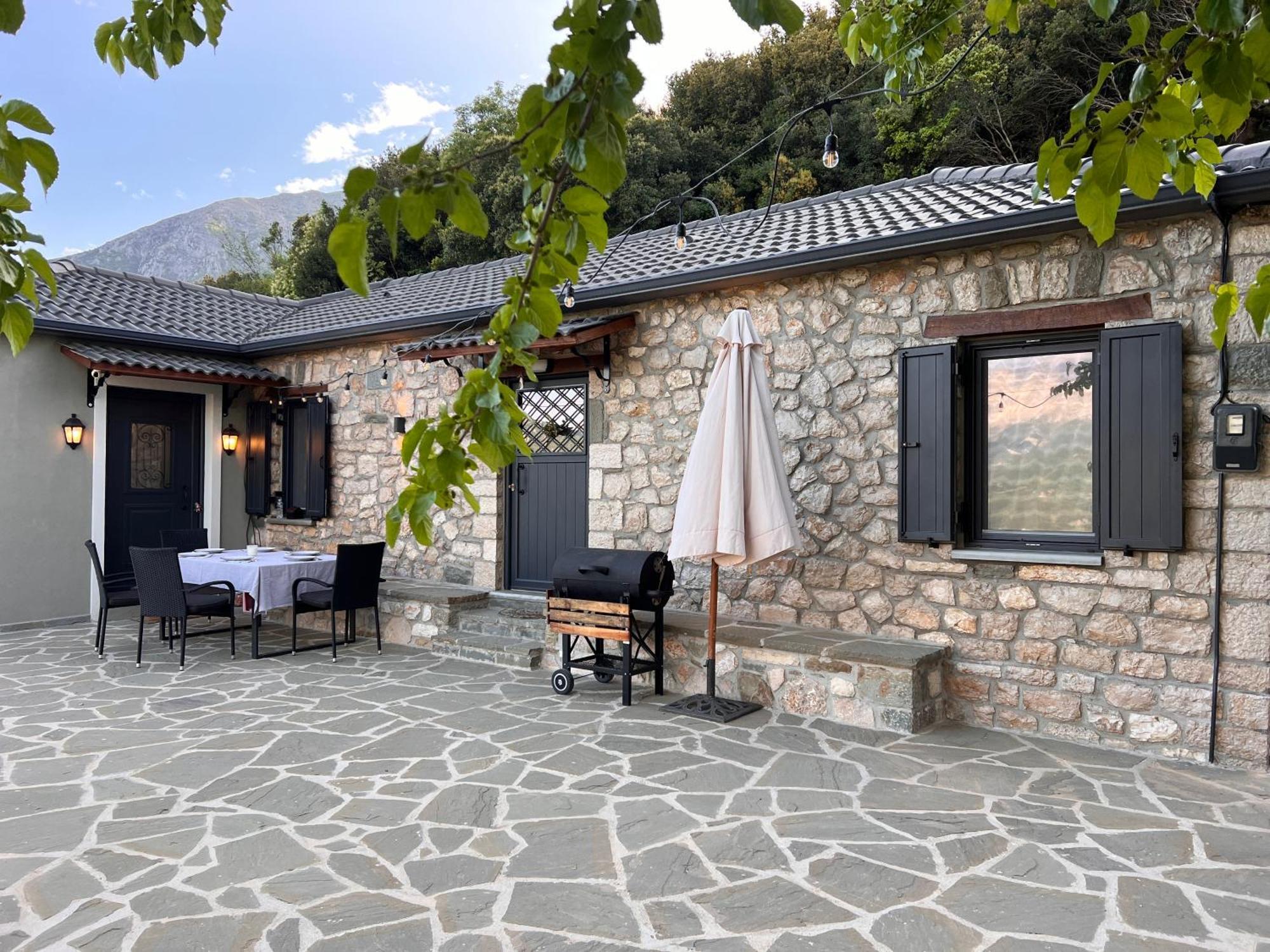 Gasthaus Tovouno Plaka  Exterior foto