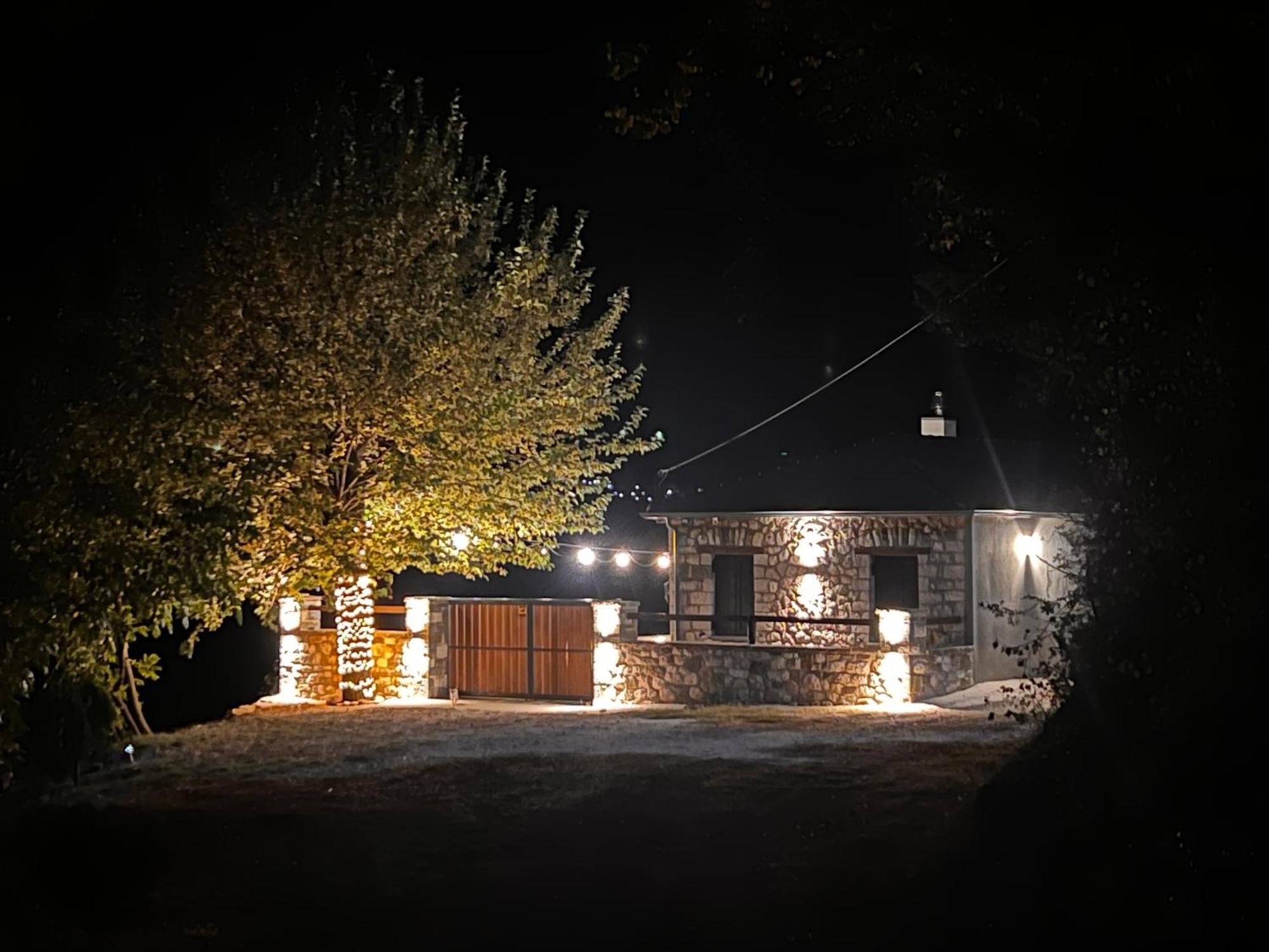 Gasthaus Tovouno Plaka  Exterior foto